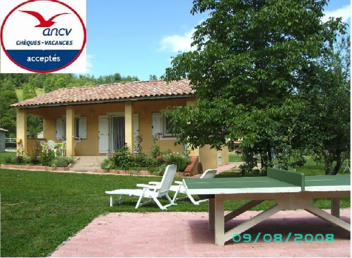 à En Ariège 09300 Hébergement de vacances